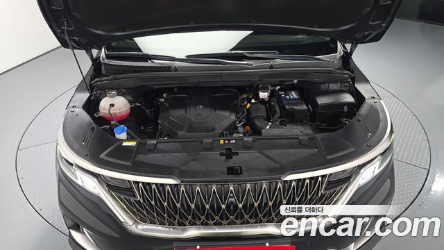 Kia Canival 2023 — photo 6