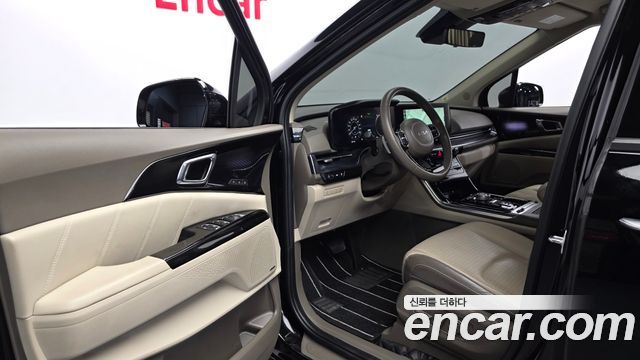 Kia Canival 2023 — photo 13