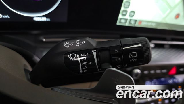 Kia Canival 2023 — photo 26