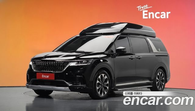 Kia Canival 2023 — photo 1
