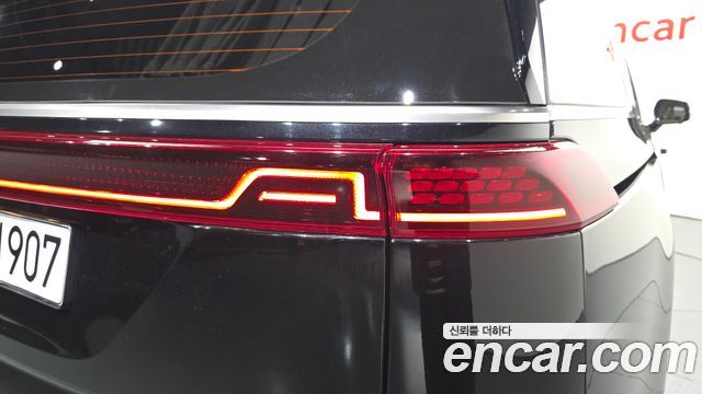 Kia Canival 2023 — photo 9