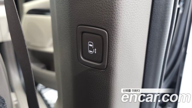 Kia Canival 2023 — photo 29