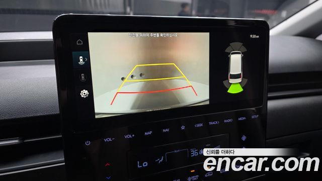 Hyundai Staria 2025 — photo 22