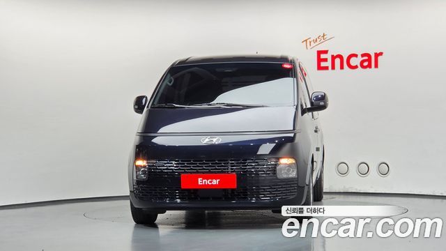 Hyundai Staria 2024 — photo 3