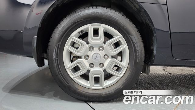 Hyundai Staria 2024 — photo 5