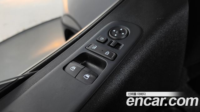 Hyundai Staria 2024 — photo 27