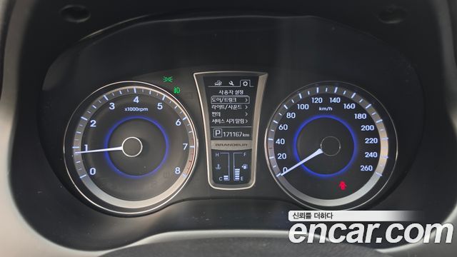 Hyundai Grandeur 2016 — photo 8