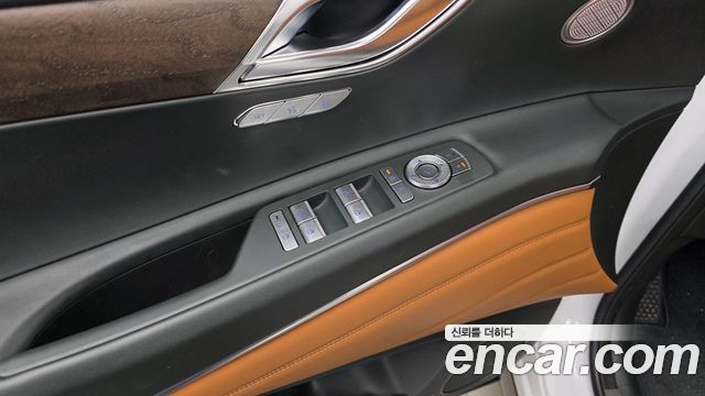 Genesis GV80 2024 — photo 28