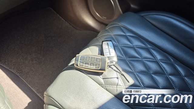 Genesis GV80 2020 — photo 21
