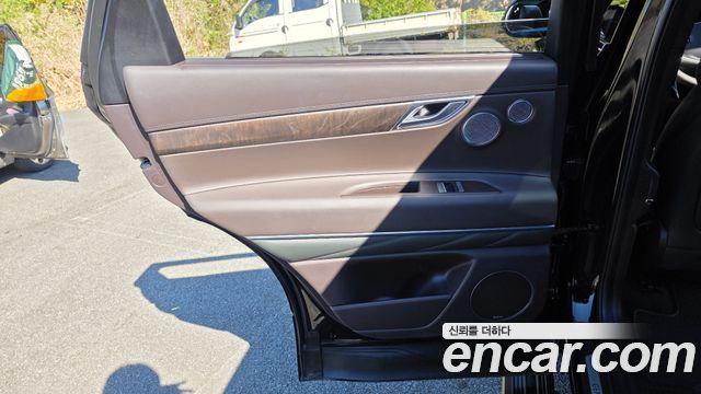 Genesis GV80 2020 — photo 15