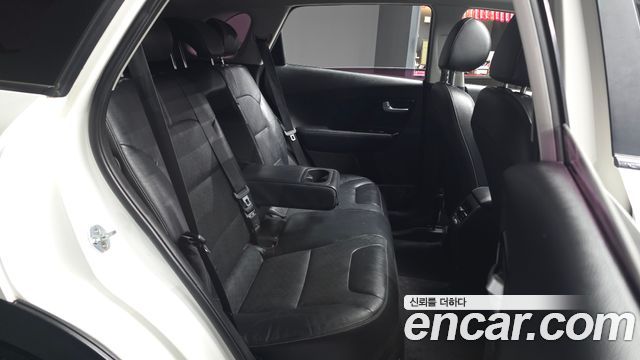 Kia Niro 2017 — photo 18