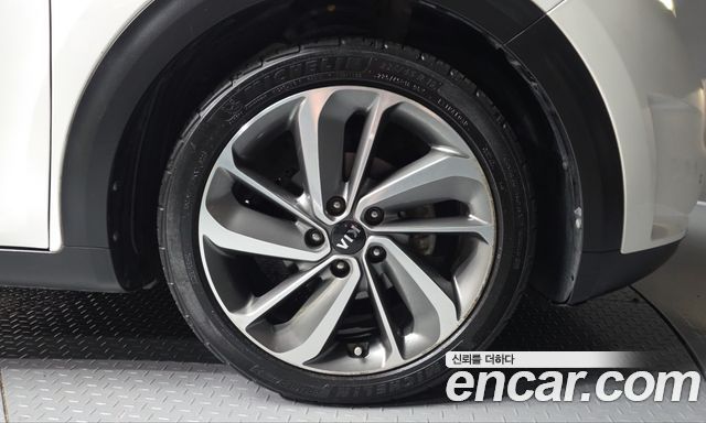 Kia Niro 2017 — photo 7