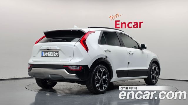 Kia Niro 2025 — photo 2