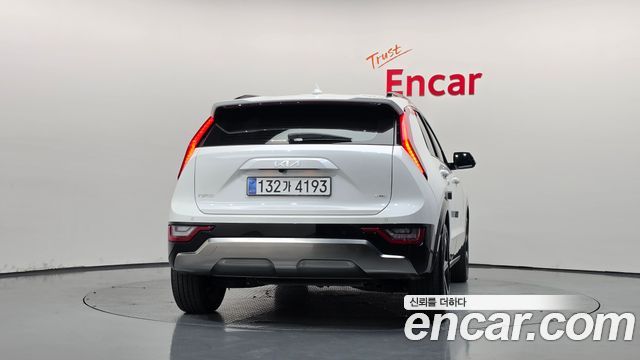 Kia Niro 2025 — photo 4