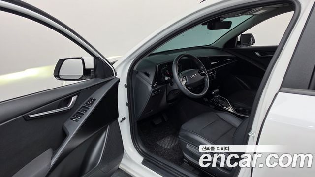 Kia Niro 2025 — photo 13
