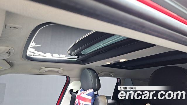 Mini Cooper 2021 — photo 25