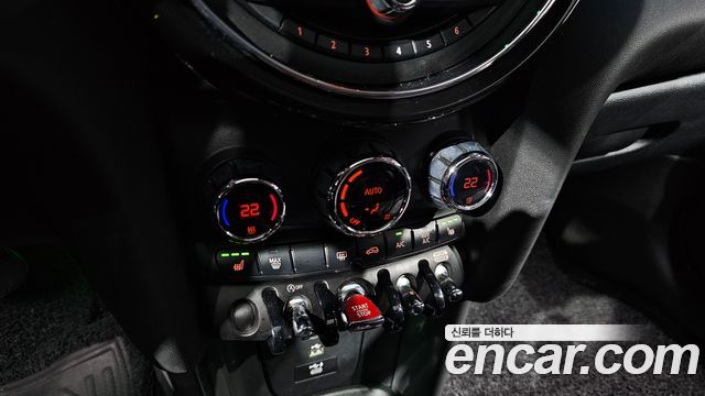 Mini Cooper 2021 — photo 29