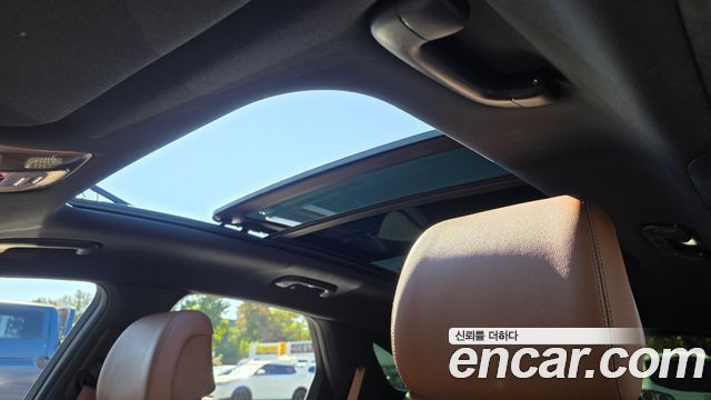 Genesis GV70 2023 — photo 24