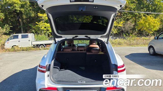 Genesis GV70 2023 — photo 25