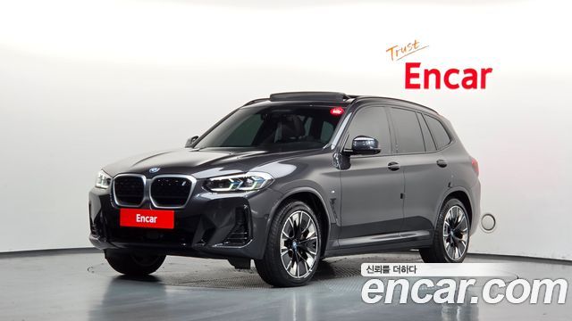 BMW iX3 2023 — photo 1