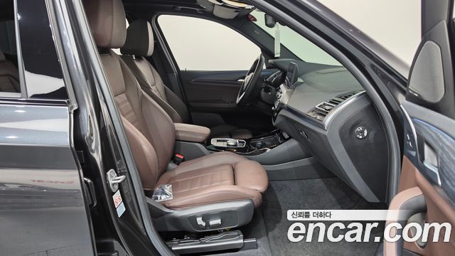 BMW iX3 2023 — photo 16