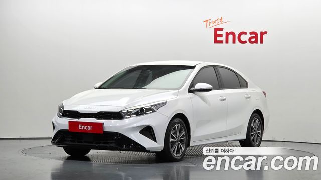 Kia K3 2023 — photo 1
