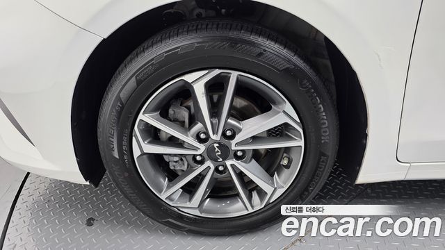 Kia K3 2023 — photo 5