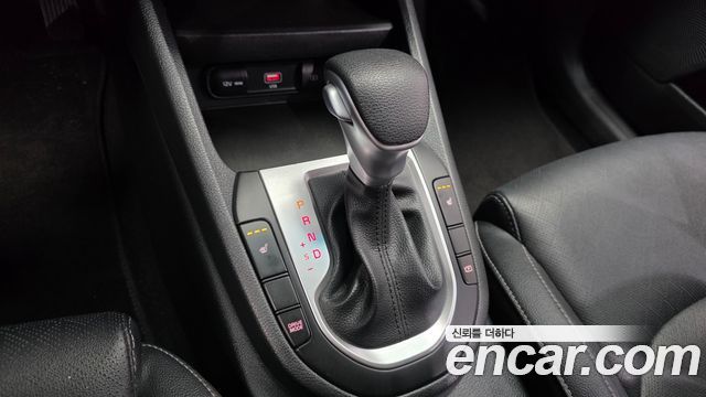 Kia K3 2023 — photo 9