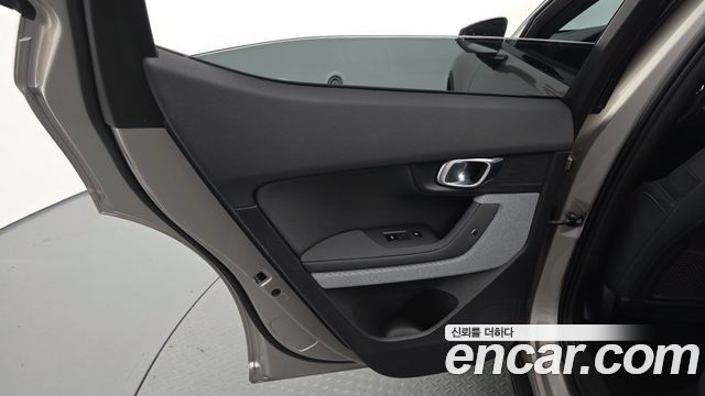 Polestar Polestar 2 2023 — photo 15
