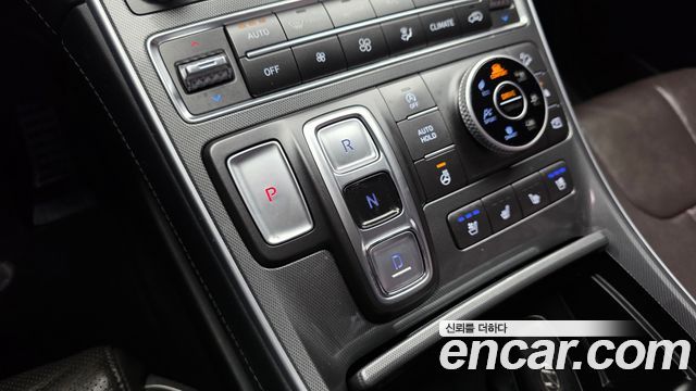 Hyundai Santafe 2021 — photo 12