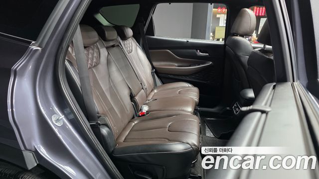 Hyundai Santafe 2021 — photo 18