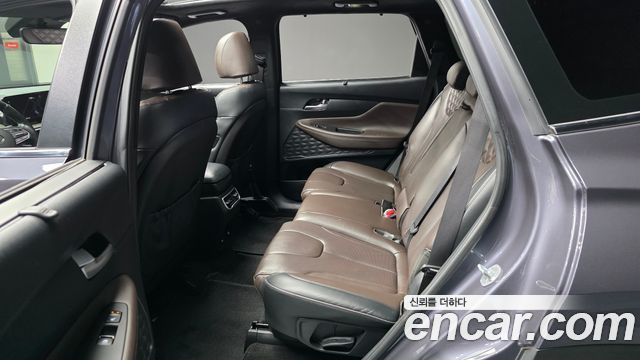 Hyundai Santafe 2021 — photo 16