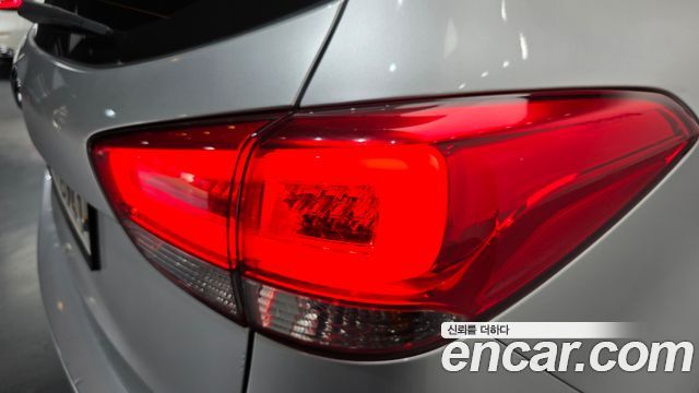 Kia Carens 2015 — photo 9