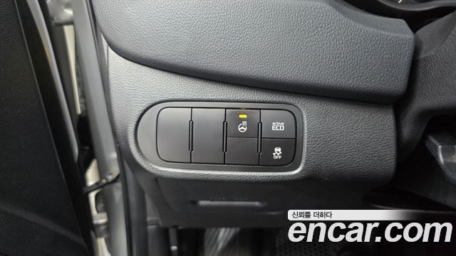 Kia Carens 2015 — photo 28