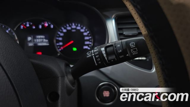 Kia Carens 2015 — photo 30