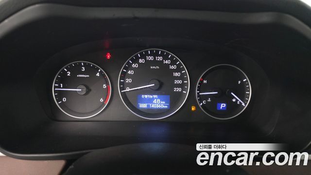 Hyundai Starex 2019 — photo 11