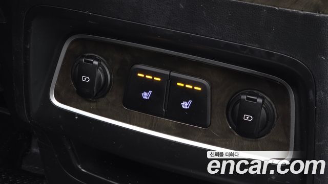 Hyundai Starex 2019 — photo 19