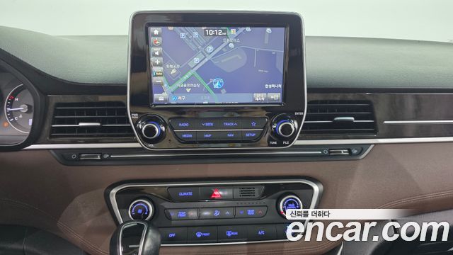 Hyundai Starex 2019 — photo 20