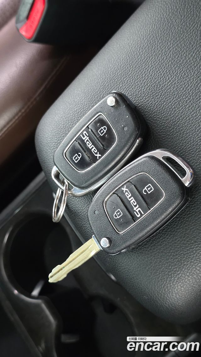 Hyundai Starex 2019 — photo 23