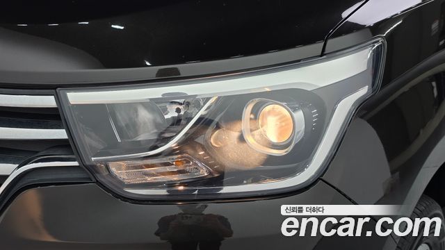 Hyundai Starex 2019 — photo 8