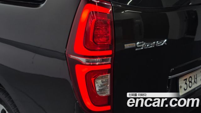 Hyundai Starex 2019 — photo 9