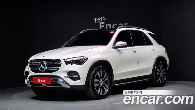 Mercedes-Benz GLE-Class 2026 — photo 1