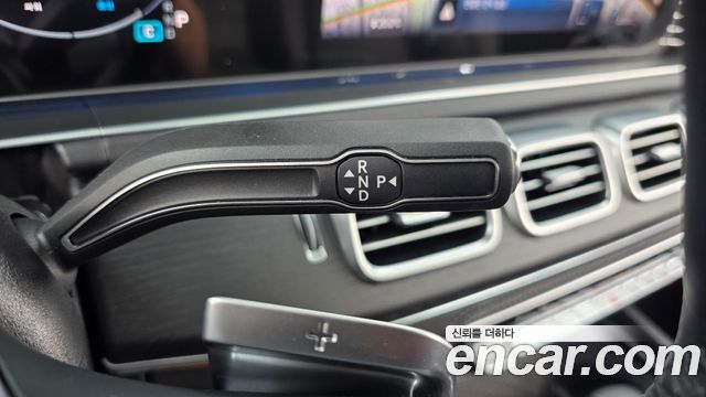 Mercedes-Benz GLE-Class 2026 — photo 12