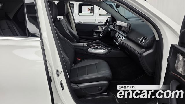 Mercedes-Benz GLE-Class 2026 — photo 17