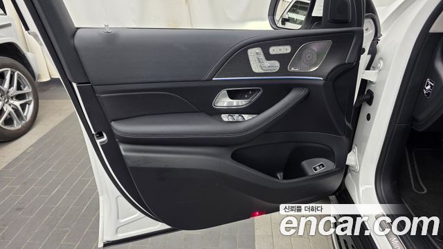 Mercedes-Benz GLE-Class 2026 — photo 14