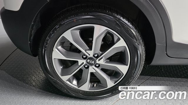 Kia Stonic 2020 — photo 5