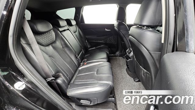 Hyundai Santafe 2019 — photo 18