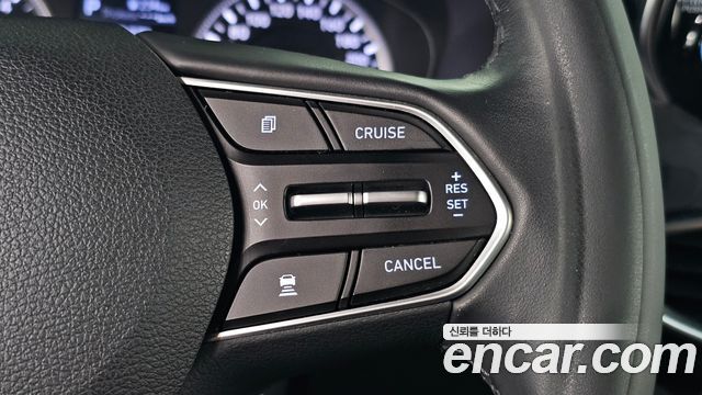 Hyundai Santafe 2019 — photo 23