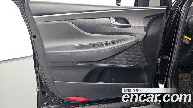 Hyundai Santafe 2019 — photo 14