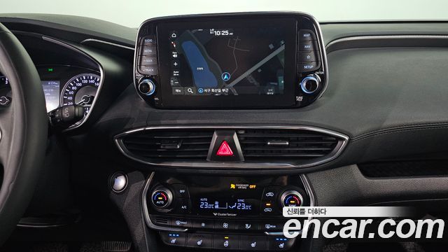 Hyundai Santafe 2019 — photo 27
